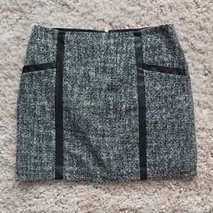Banana Republic Black and Gray Tweed Pencil Skirt